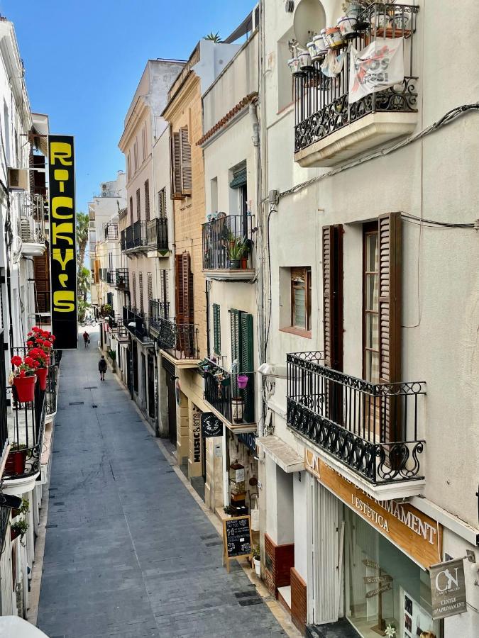 Sant Pau Beach Home With Terrace Sitges Bagian luar foto